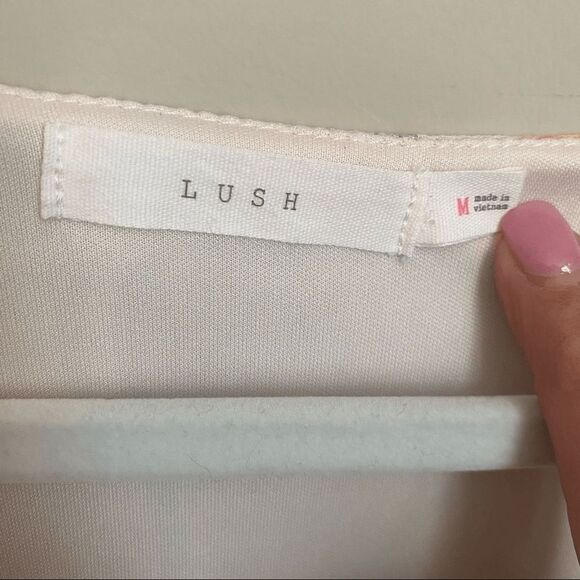 LUSH Floral Bodysuit Womens Medium V-Neck Blouse Top Cottagecore - Picture 4 of 6